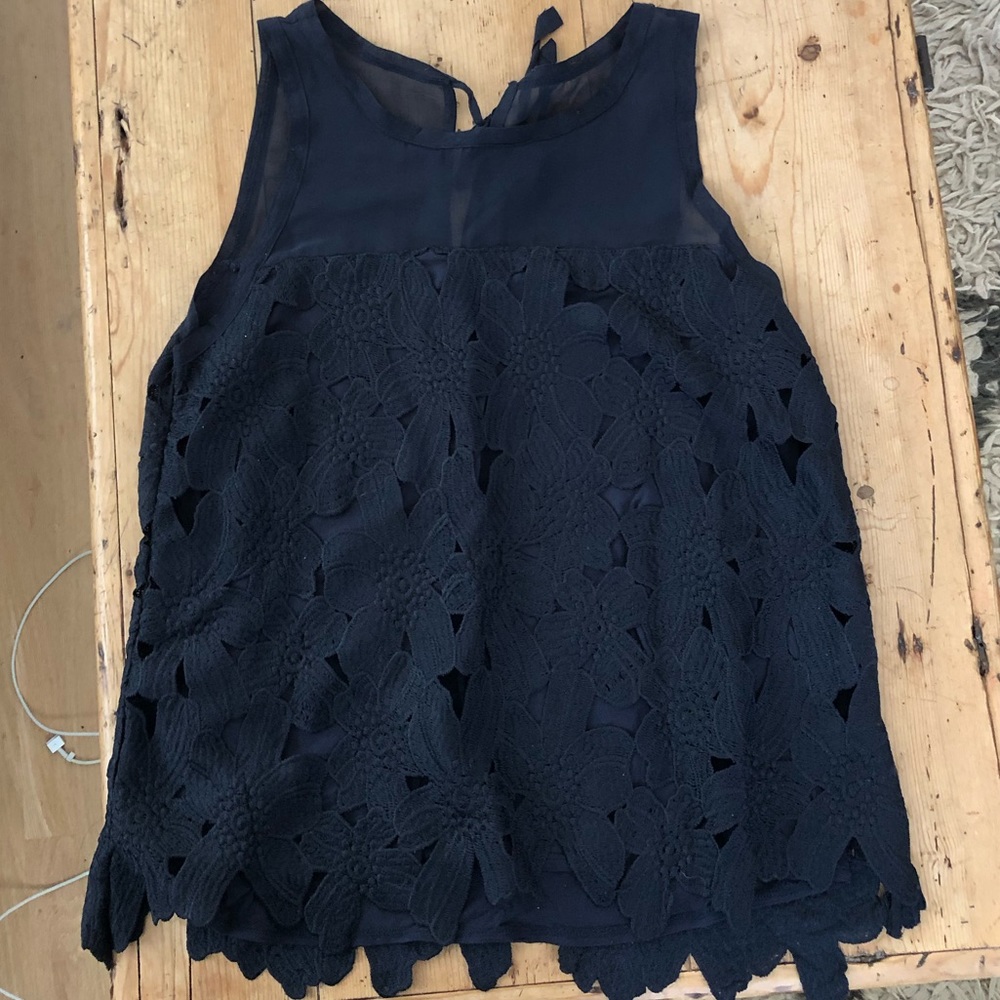Navy Ann Taylor tank